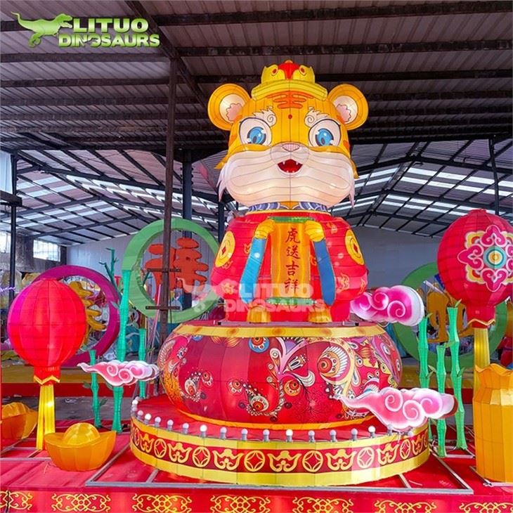 4Tiger Traditional Silk Lantern(001)